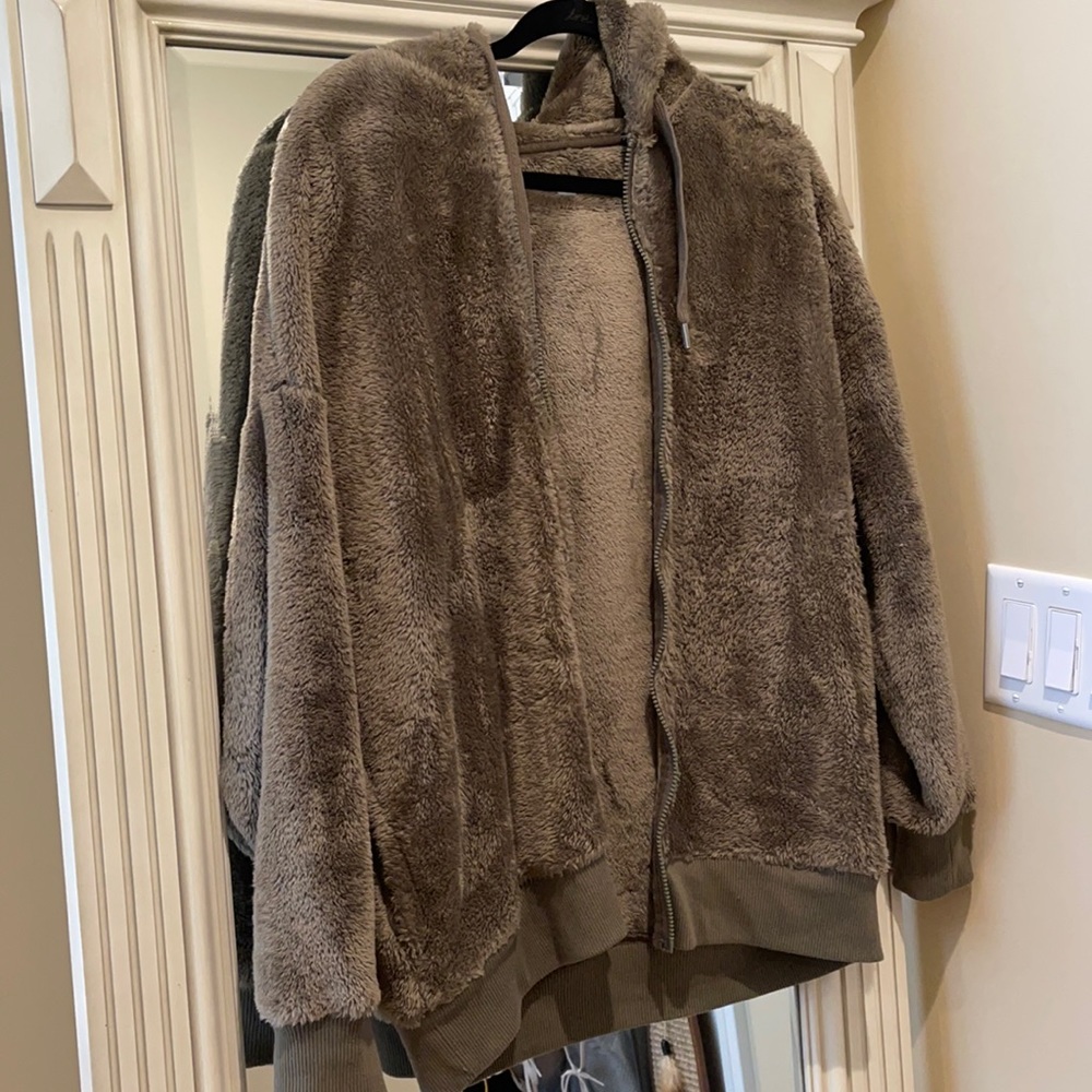 Green zip up sweatshirt